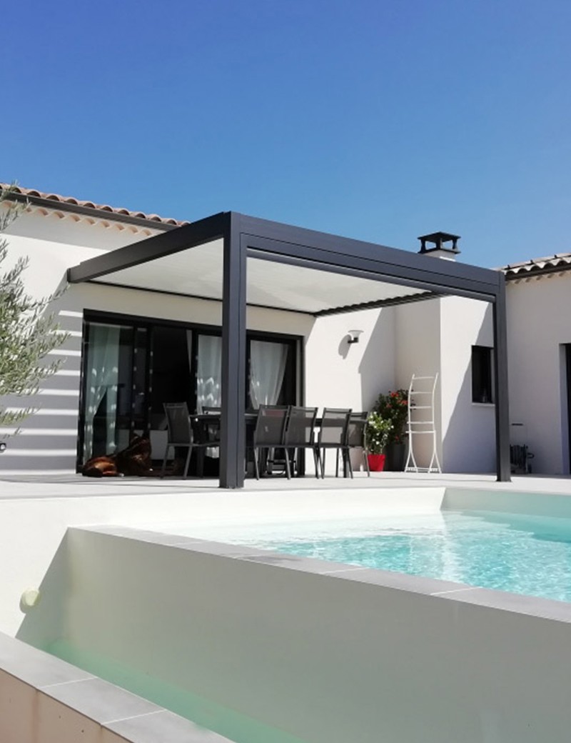 Pergola bioclimatique aluminium adossée Xenon II